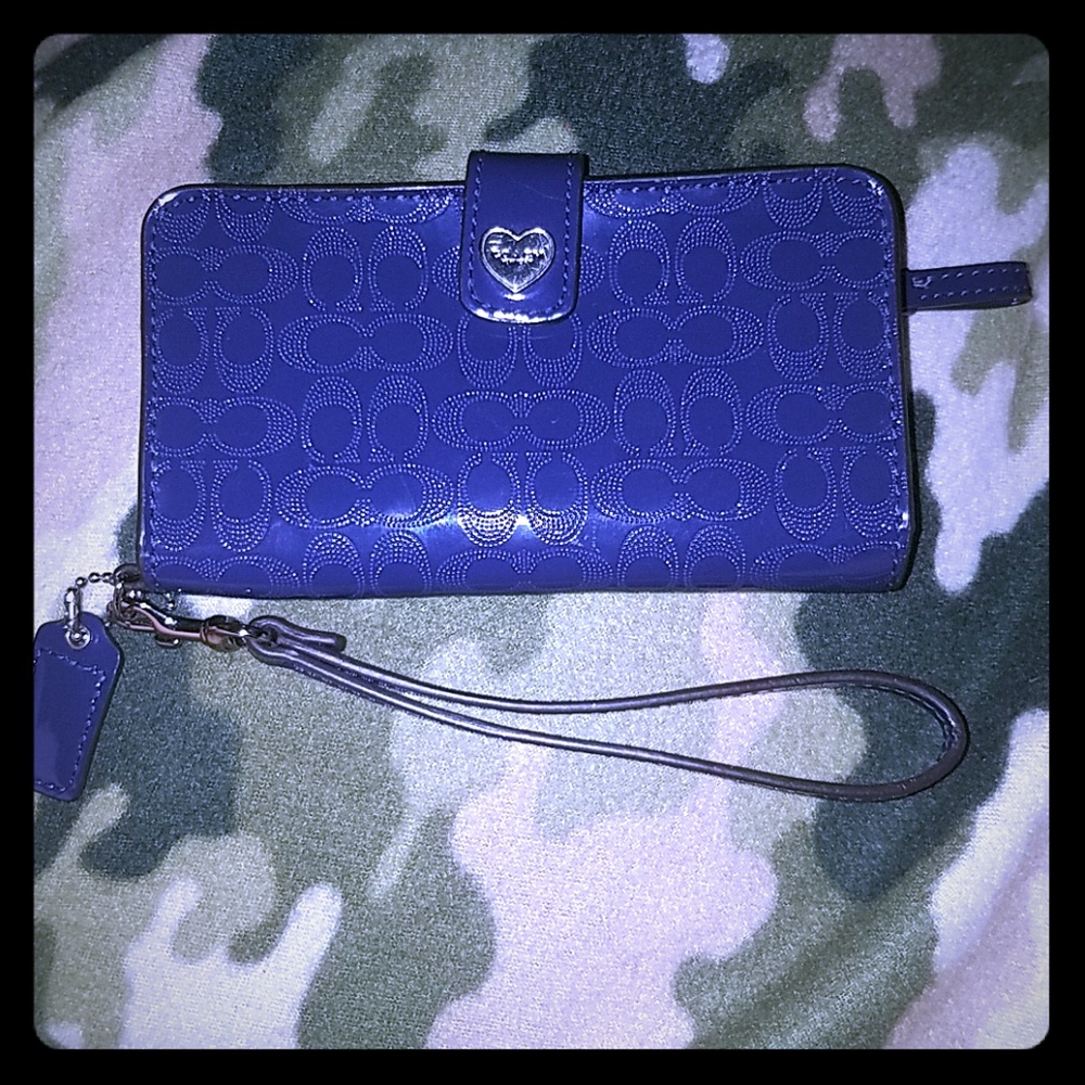 Coach patent leather wallet